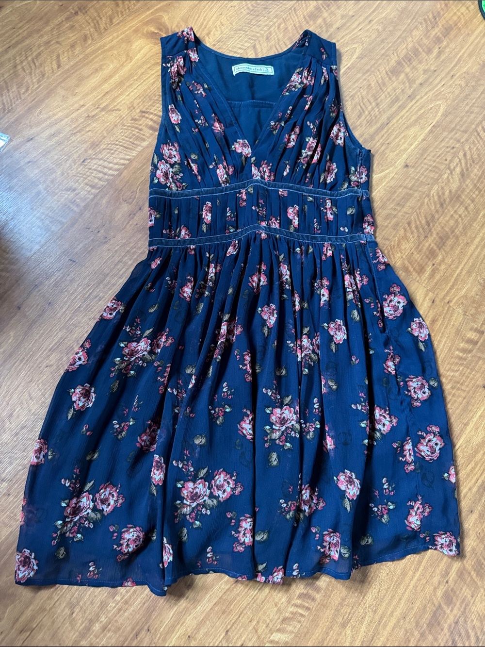 Abercrombie & Fitch Navy Floral V-Neck Sundress